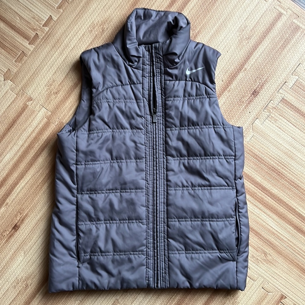Nike Vest Women’s Medium (gray)